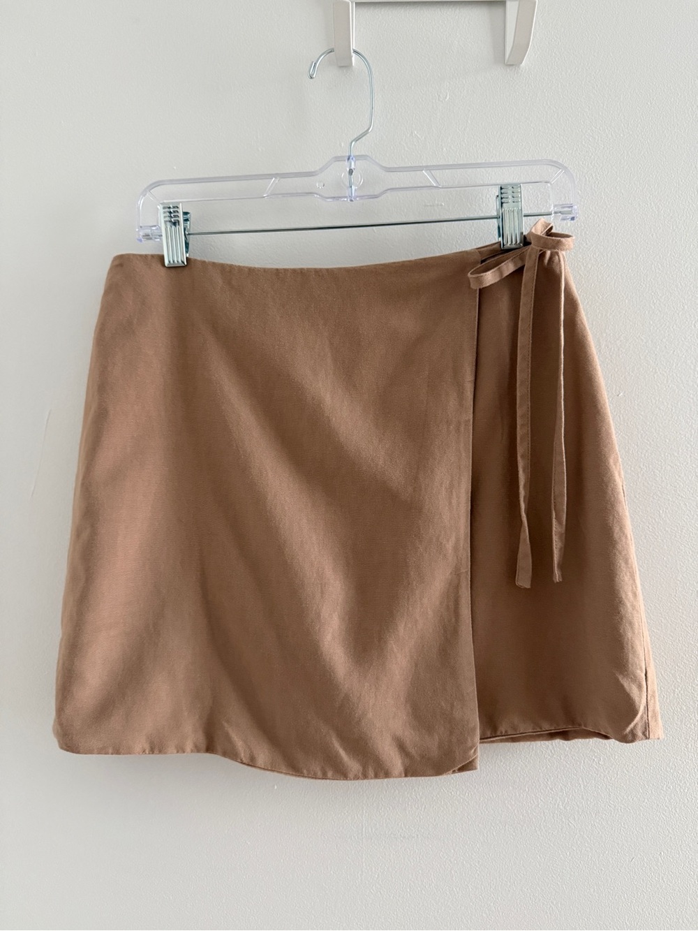 Tuckernuck Pomander Place Khaki Tan Mini Wrap Skirt Size Small